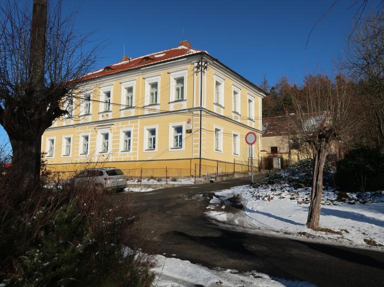 Škola Škola